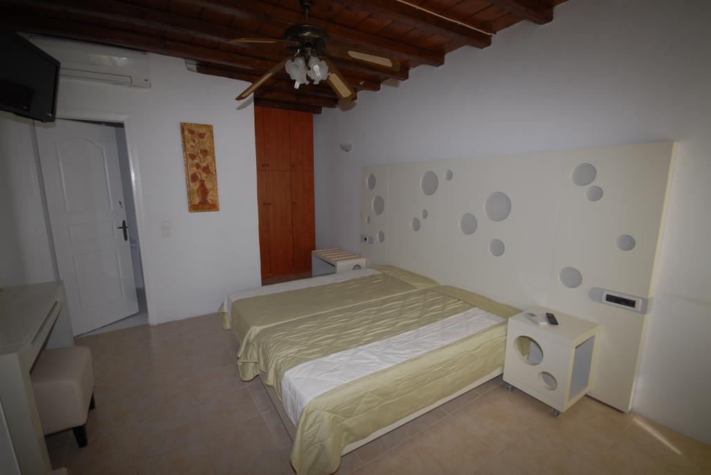 Adonis Rooms Kalo Livadi Extérieur photo
