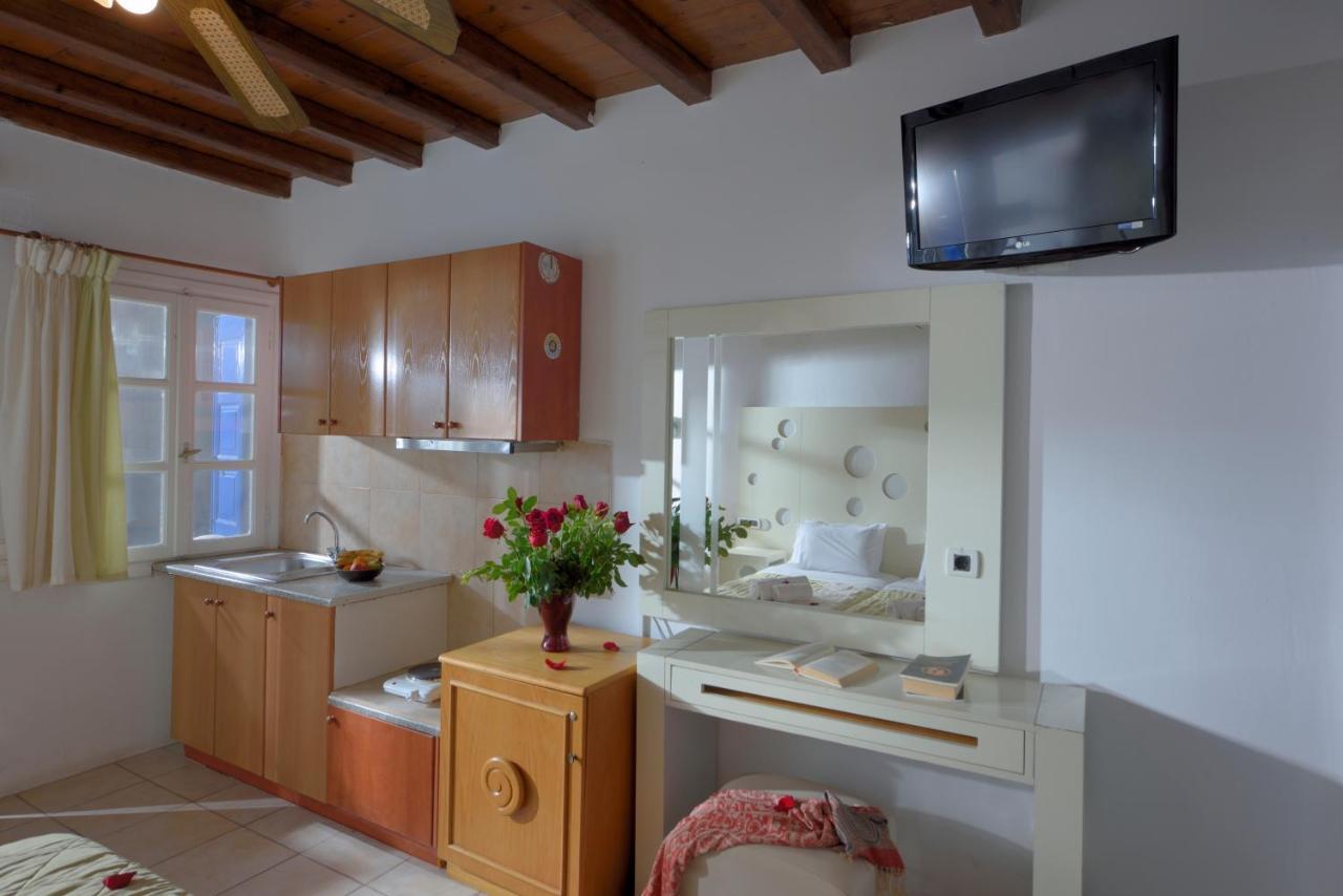 Adonis Rooms Kalo Livadi Extérieur photo